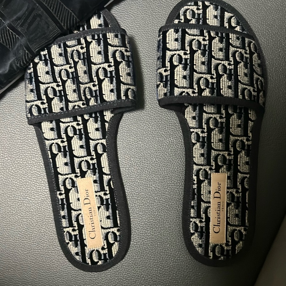 Dior Chez Moi sandal.